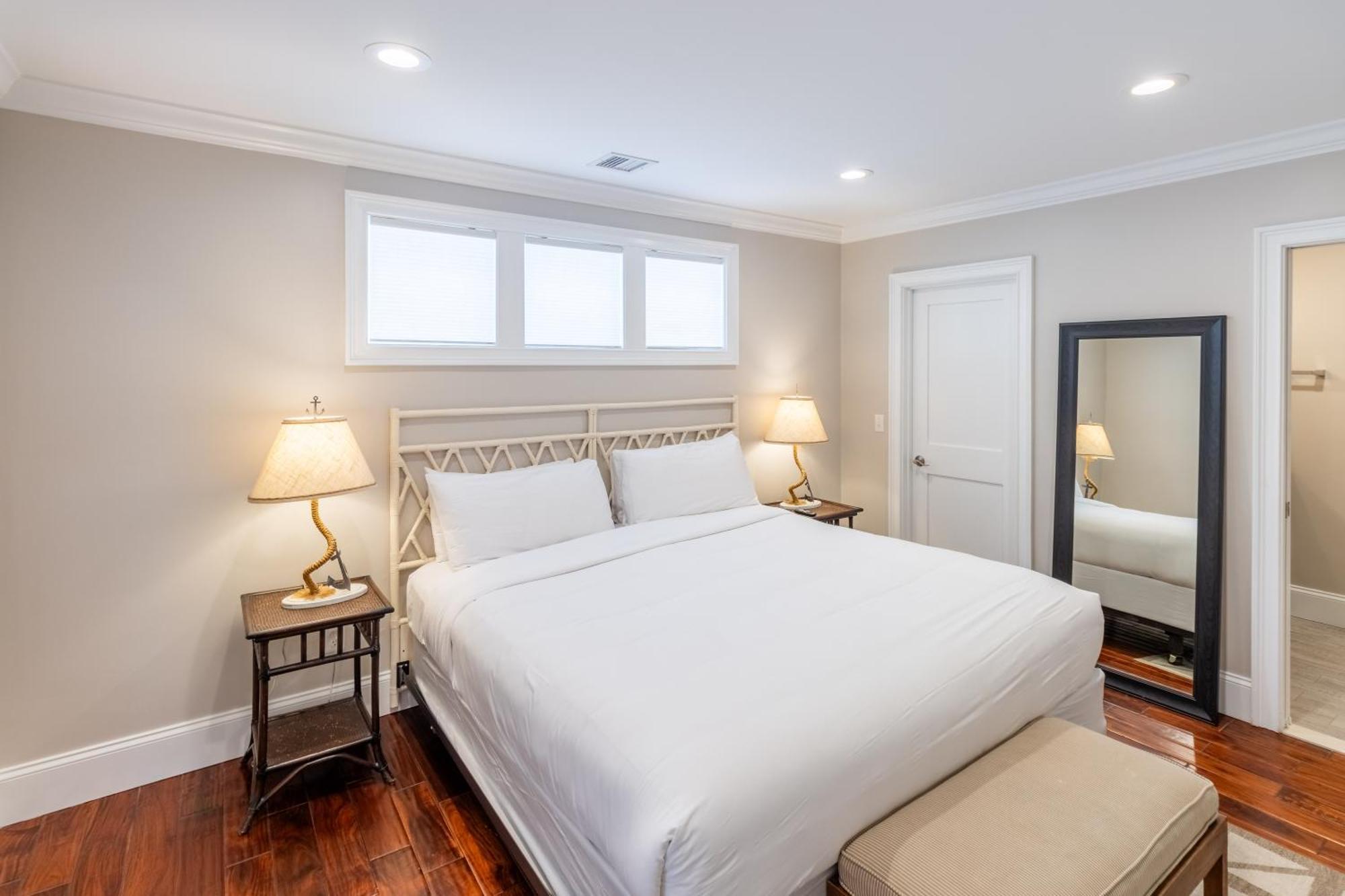Апартаменты The Newport Lofts - 548 Thames Street Экстерьер фото