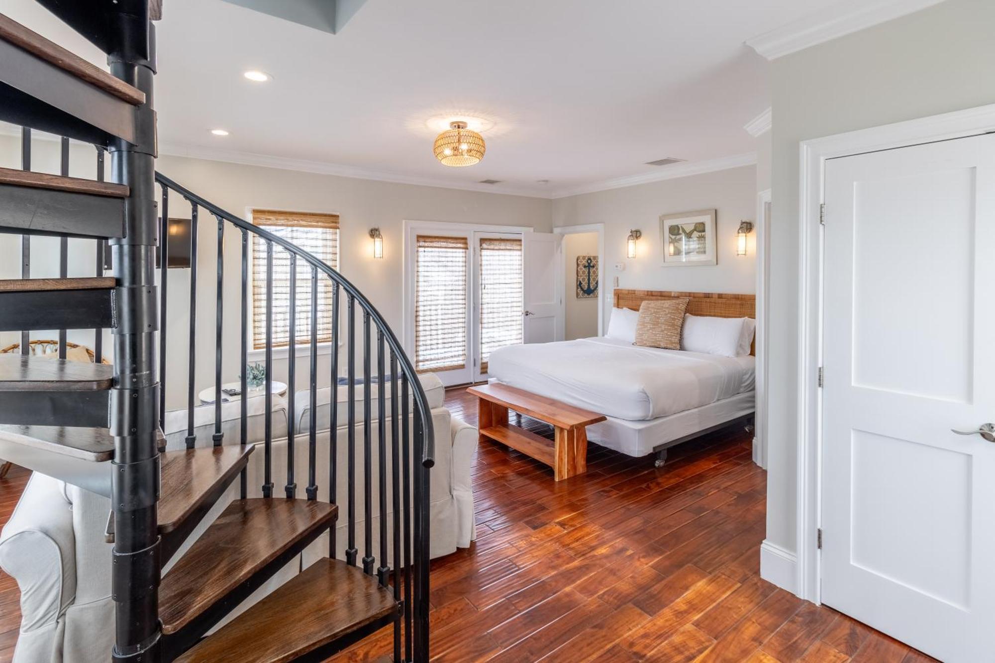 Апартаменты The Newport Lofts - 548 Thames Street Экстерьер фото
