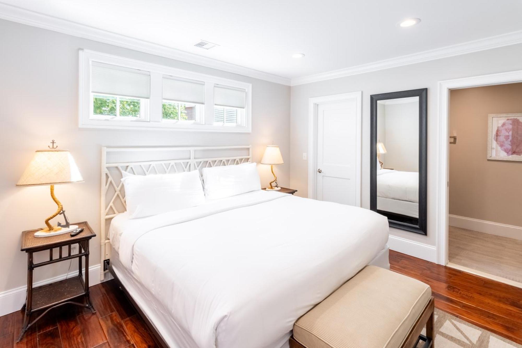 Апартаменты The Newport Lofts - 548 Thames Street Экстерьер фото